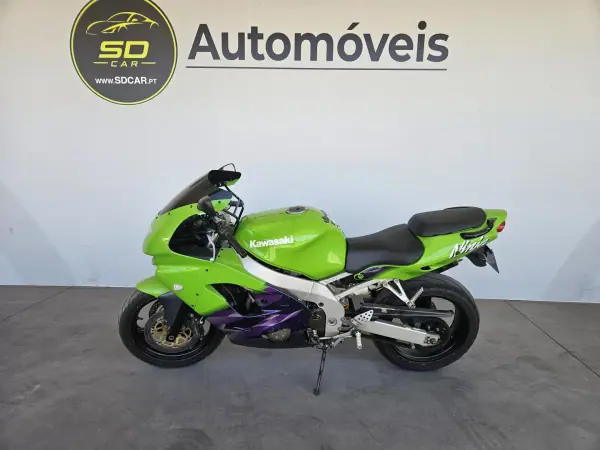 Kawasaki 2020 - 3400 EUR, 49000 km - AUTO.MOTO.pt - 49000km - foto 3 de 5