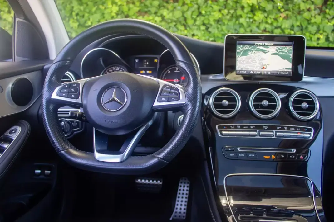 Mercedes-Benz GLC 220 2017 - 36900 EUR, 88000 km - 88000km - foto 15 de 19