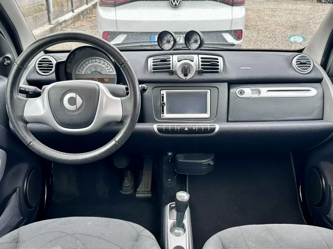 Smart ForTwo Coupé 2014 - 8490 EUR, 70363 km - AUTO.MOTO.pt - 70363km - foto 13 de 16
