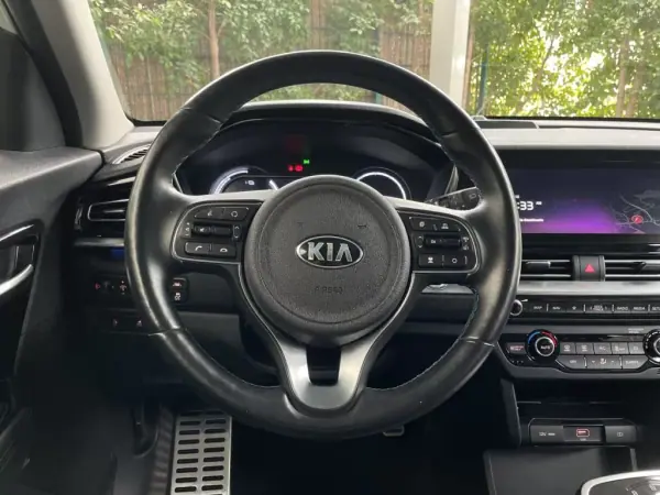 Kia e-Niro 2021 - 33500 EUR, 69000 km - AUTO.MOTO.pt - 69000km - foto 43 de 51