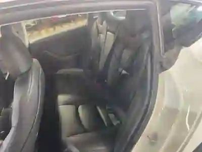Tesla Model 3 2022 - 18000 EUR, 63495 km - foto 6 de 7