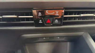 Volkswagen Golf 2021 - 21500 EUR, 96839 km - AUTO.MOTO.pt - 96839km - foto 26 de 38