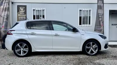 Peugeot 308 2020 - 14790 EUR, 30000 km - AUTO.MOTO.pt - 30000km - foto 4 de 29