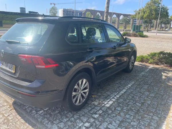 Volkswagen Tiguan 2017 - 17000 EUR, 172000 km - 172000km - foto 2 de 9