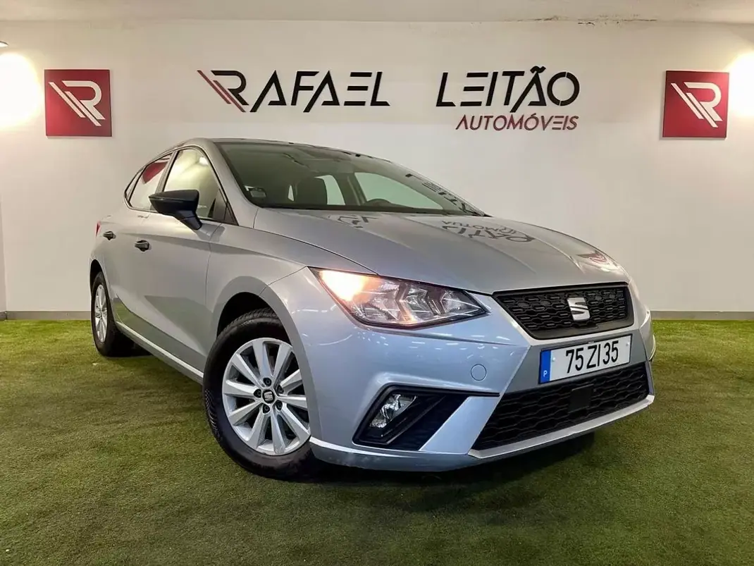 SEAT Ibiza 2019 - 10950 EUR, 170000 km - AUTO.MOTO.pt - 170000km - foto 4 de 28