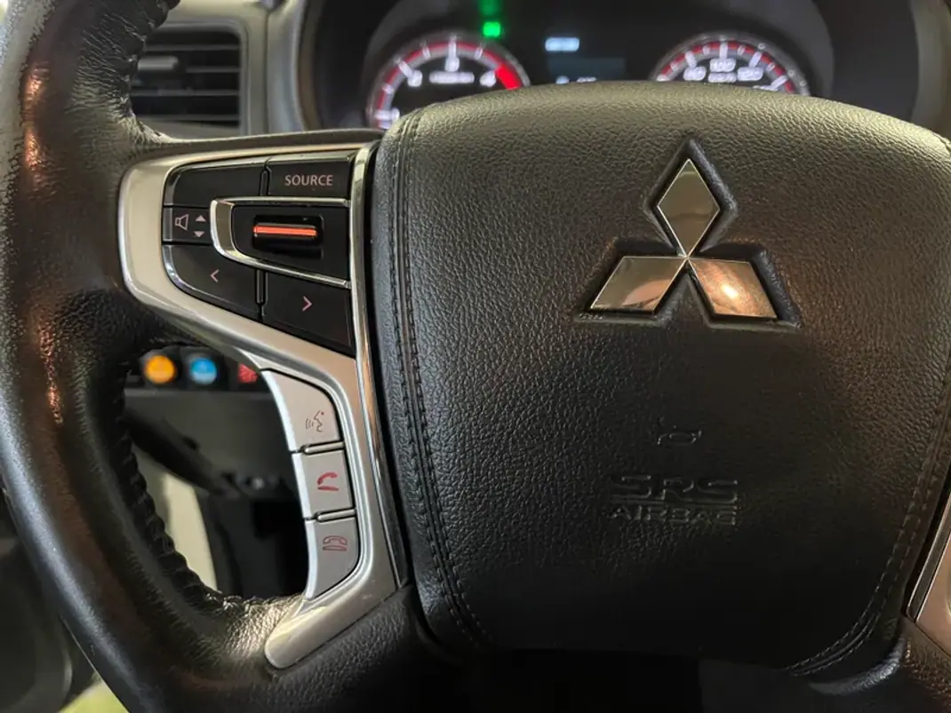 Mitsubishi L200 2022 - 32500 EUR, 31000 km - AUTO.MOTO.pt - 31000km - foto 19 de 26