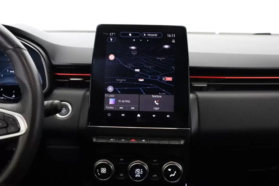 Renault Clio 2023 - 15950 EUR, 52147 km - AUTO.MOTO.pt - 52147km - foto 29 de 45