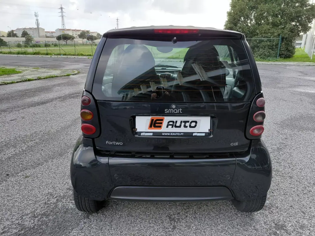 Smart Fortwo Cabrio 2004 - 3890 EUR, 224145 km - AUTO.MOTO.pt - 224145km - foto 5 de 18
