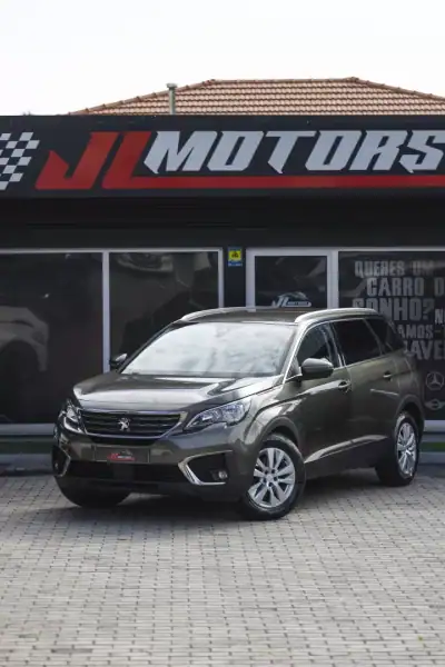 Peugeot 5008 2019 - 18900 EUR, 148184 km - AUTO.MOTO.pt - 148184km - foto 2 de 28