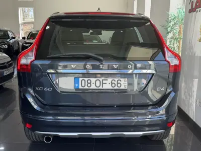 Volvo XC 60 2013 — foto 6 de 32