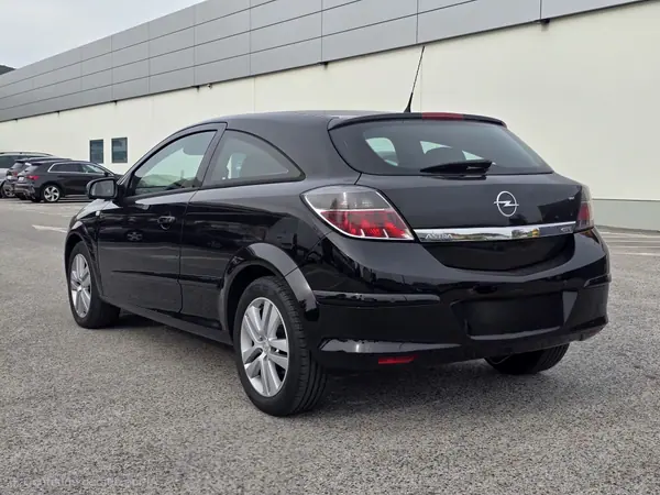 Opel Astra GTC 1.3 CDTi 2008 Diesel — 320 000 km · Lisbon Opel Astra GTC 1.3 CDTi 2008 Diesel