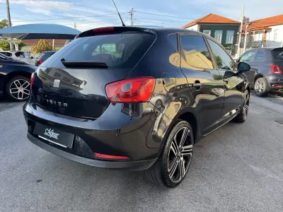 SEAT Ibiza 2011 - 6450 EUR, 240000 km - AUTO.MOTO.pt - 240000km - foto 5 de 45