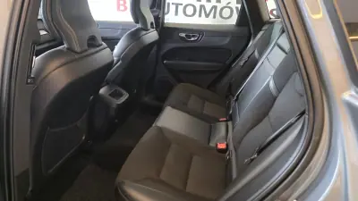 Volvo XC 60 2018 - 23500 EUR, 242396 km - AUTO.MOTO.pt - 242396km - foto 48 de 55