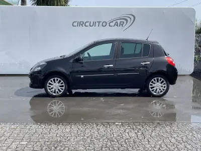 Renault Clio 2008 - 3500 EUR, 376787 km - AUTO.MOTO.pt - 376787km - foto 2 de 21