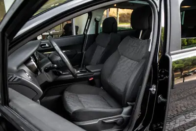 Peugeot 3008 2010 - 7490 EUR, 200623 km - AUTO.MOTO.pt - 200623km - foto 26 de 36