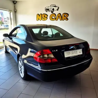 Mercedes-Benz CLK 220 2008 - 13900 EUR, 183000 km - AUTO.MOTO.pt - 183000km - foto 3 de 9