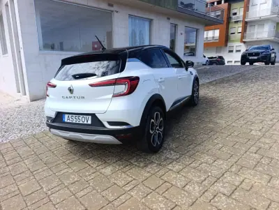 Renault Captur 2022 — foto 3 de 14