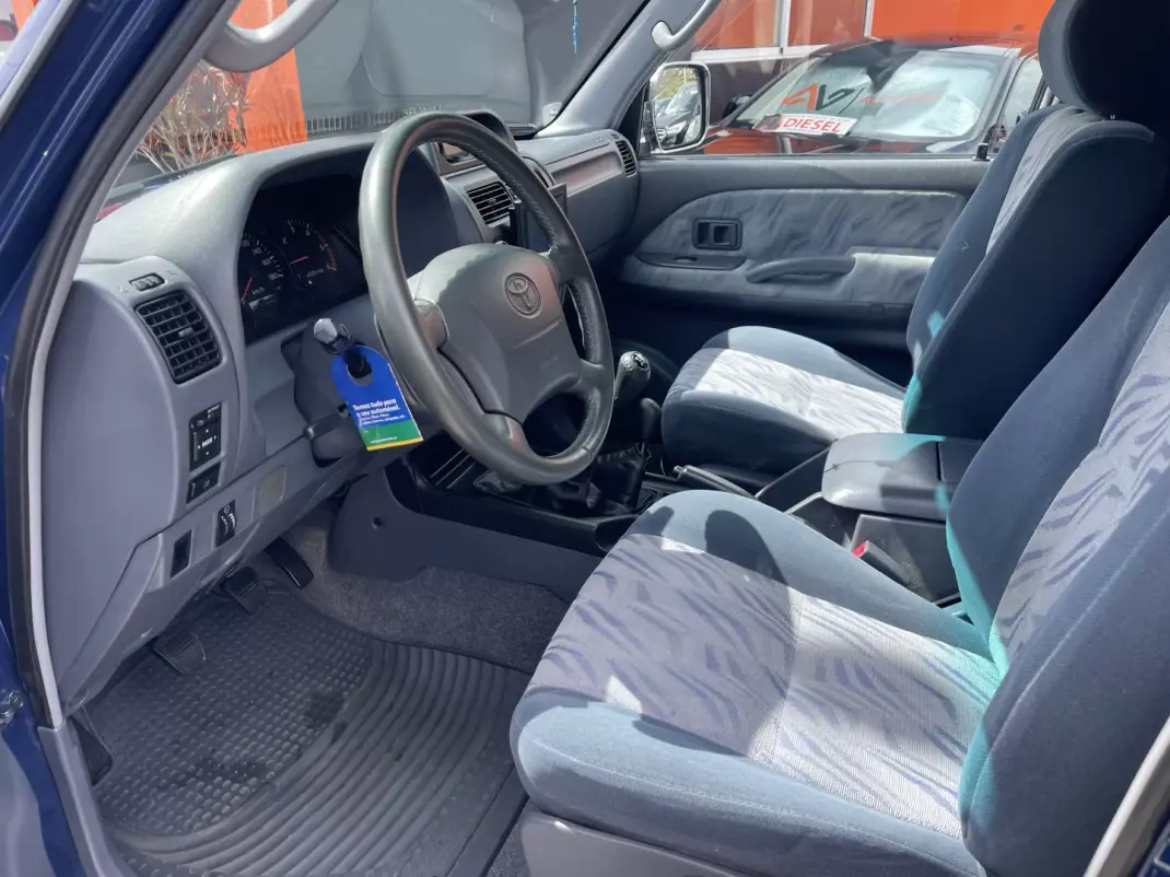 Toyota Land Cruiser 2000 - 39500 EUR, 127104 km - AUTO.MOTO.pt - 127104km - foto 8 de 16