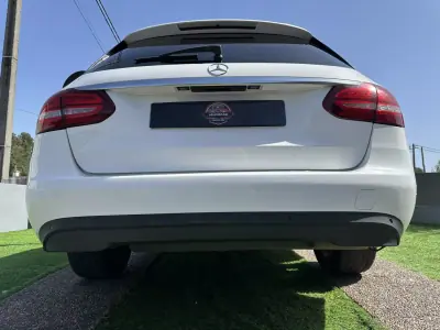 Mercedes-Benz C 180 2015 - 12900 EUR, 280000 km - AUTO.MOTO.pt - 280000km - foto 17 de 69