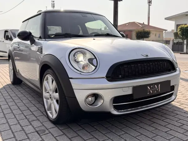 MINI 3 Portas 2007 - 6990 EUR, 220000 km - AUTO.MOTO.pt - 220000km - foto 5 de 18