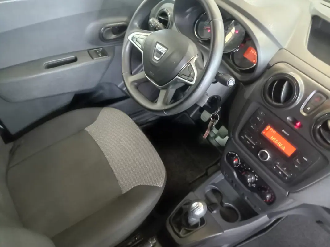 Dacia Dokker 2020 - 11790 EUR, 121000 km - AUTO.MOTO.pt - 121000km - foto 11 de 12