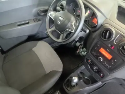 Dacia Dokker 2020 - 11790 EUR, 121000 km - AUTO.MOTO.pt - 121000km - foto 11 de 12