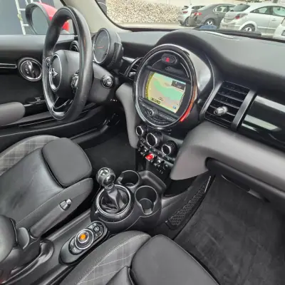 MINI Cooper 2015 - 14950 EUR, 172223 km - AUTO.MOTO.pt - 172223km - foto 15 de 22