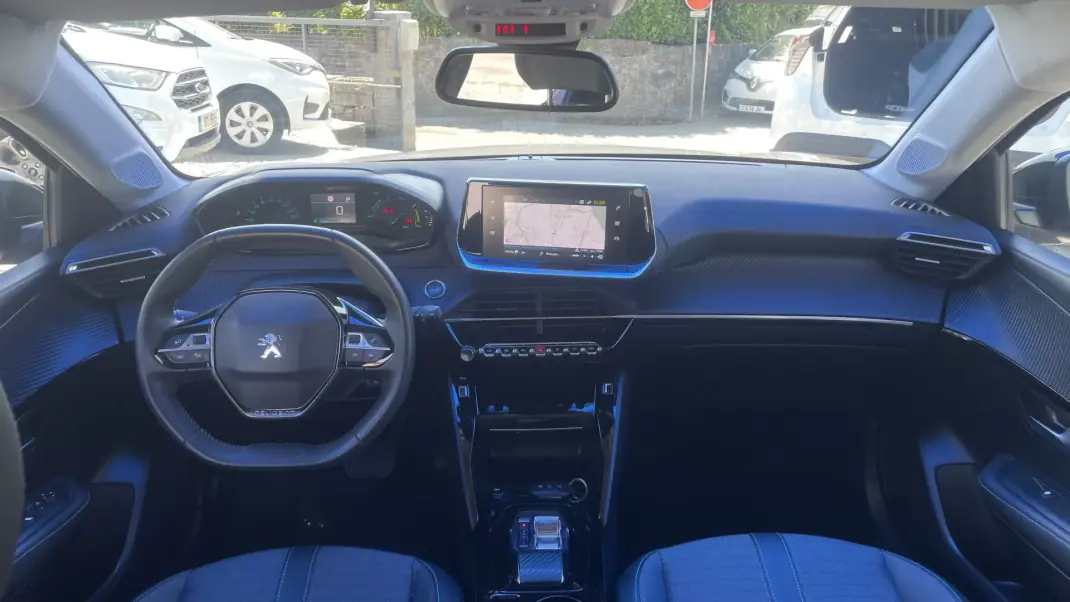 Peugeot e-208 2023 - 18500 EUR, 57554 km - 57554km - foto 13 de 39