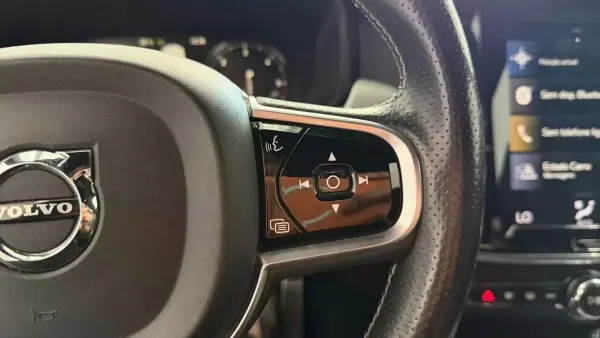 Volvo V90 2018 - 23990 EUR, 166090 km - AUTO.MOTO.pt - 166090km - foto 18 de 31