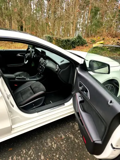 Mercedes-Benz CLA 220 2017 - 19990 EUR, 211000 km - AUTO.MOTO.pt - 211000km - foto 24 de 31