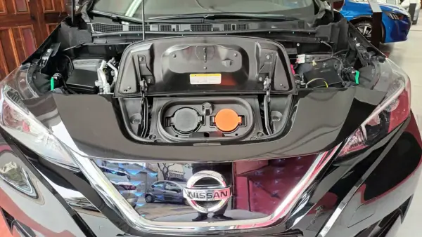 Nissan Leaf 2020 - 20500 EUR, 56131 km - AUTO.MOTO.pt - 56131km - foto 75 de 77