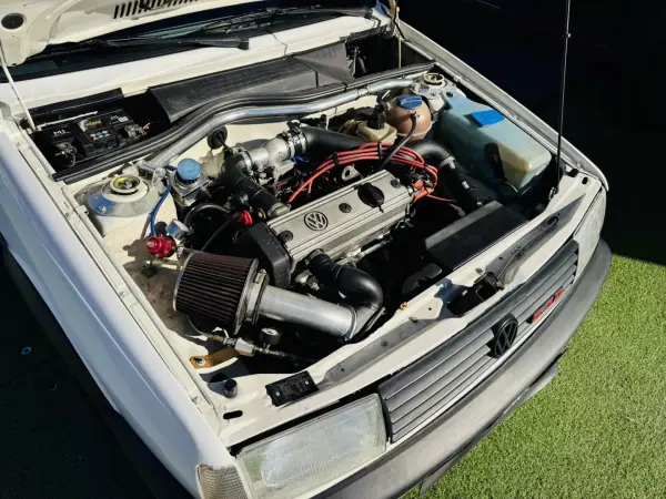 Volkswagen Polo 1992 - 7999 EUR, 130000 km - AUTO.MOTO.pt - 130000km - foto 17 de 18