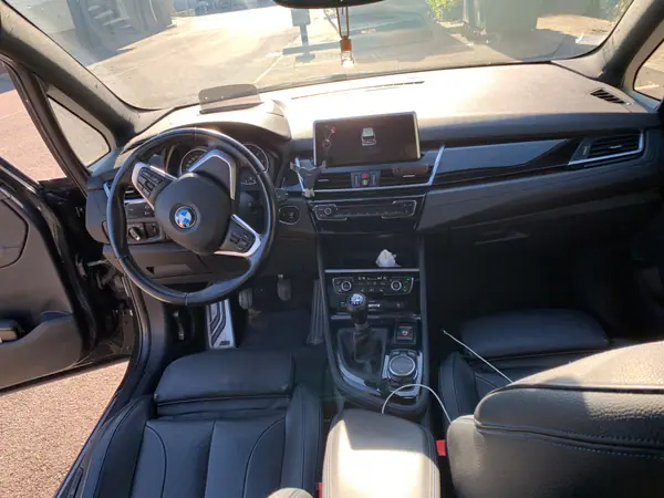 BMW 216 Gran Tourer 2015 - 12000 EUR, 190000 km - AUTO.MOTO.pt - 190000km - foto 17 de 20