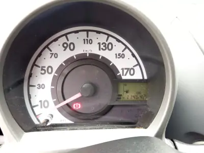 Toyota Aygo 2009 - 5490 EUR, 114642 km - AUTO.MOTO.pt - 114642km - foto 10 de 10