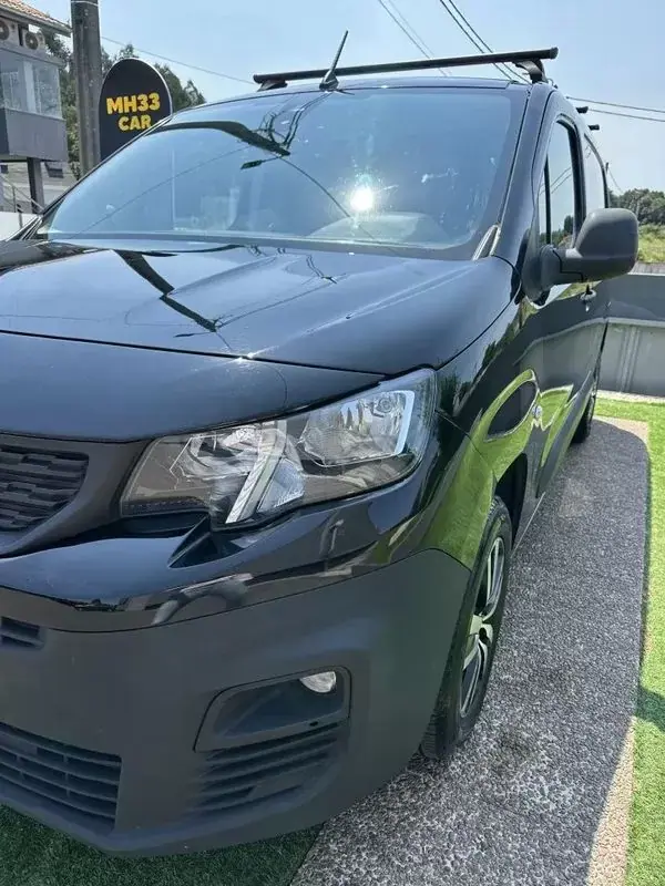 Peugeot Partner 1.5HDI 3lugares 2019 - 12900 EUR, 117000 km - AUTO.MOTO.pt - 117000km - foto 50 de 52