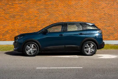 Peugeot 3008 2022 - 24000 EUR, 116990 km - foto 2 de 23