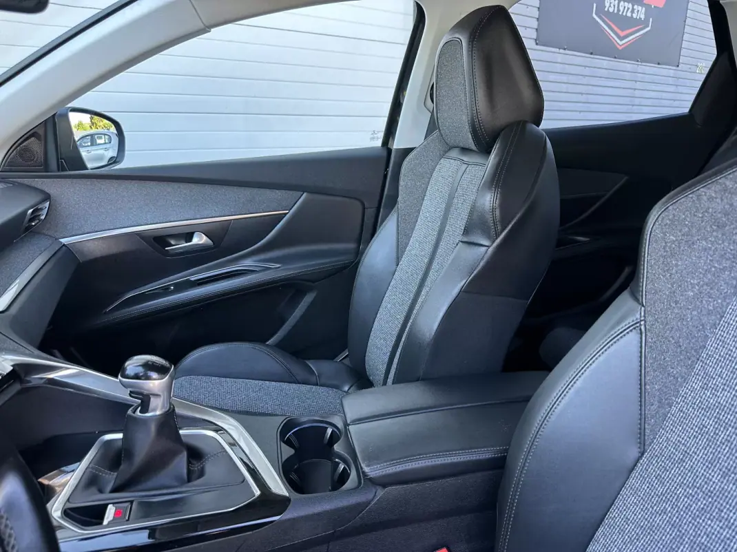 Peugeot 3008 2018 - 14900 EUR, 240000 km - 240000km - foto 35 de 62