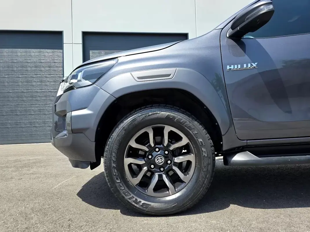 Toyota Hilux 2021 - 42500 EUR, 103000 km - AUTO.MOTO.pt - 103000km - foto 5 de 38