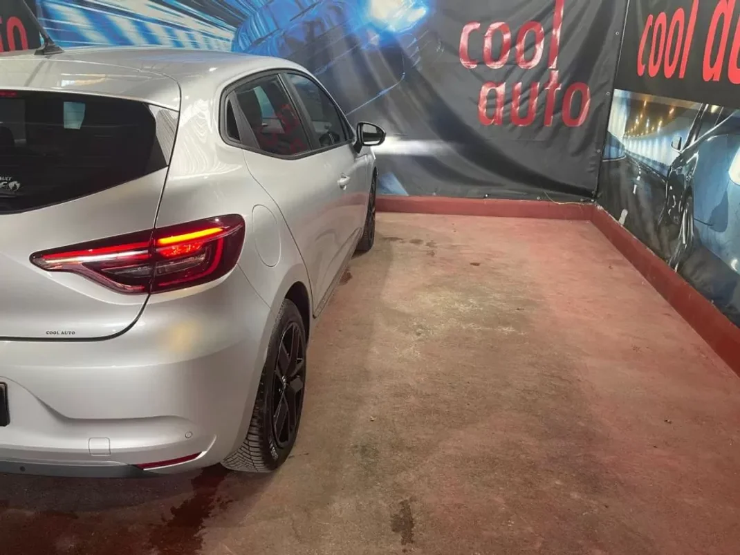 Renault Clio 2019 - 14480 EUR, 30000 km - AUTO.MOTO.pt - 30000km - foto 22 de 50