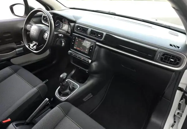 Citroën C3 2021 - 10900 EUR, 31800 km - AUTO.MOTO.pt - 31800km - foto 27 de 31