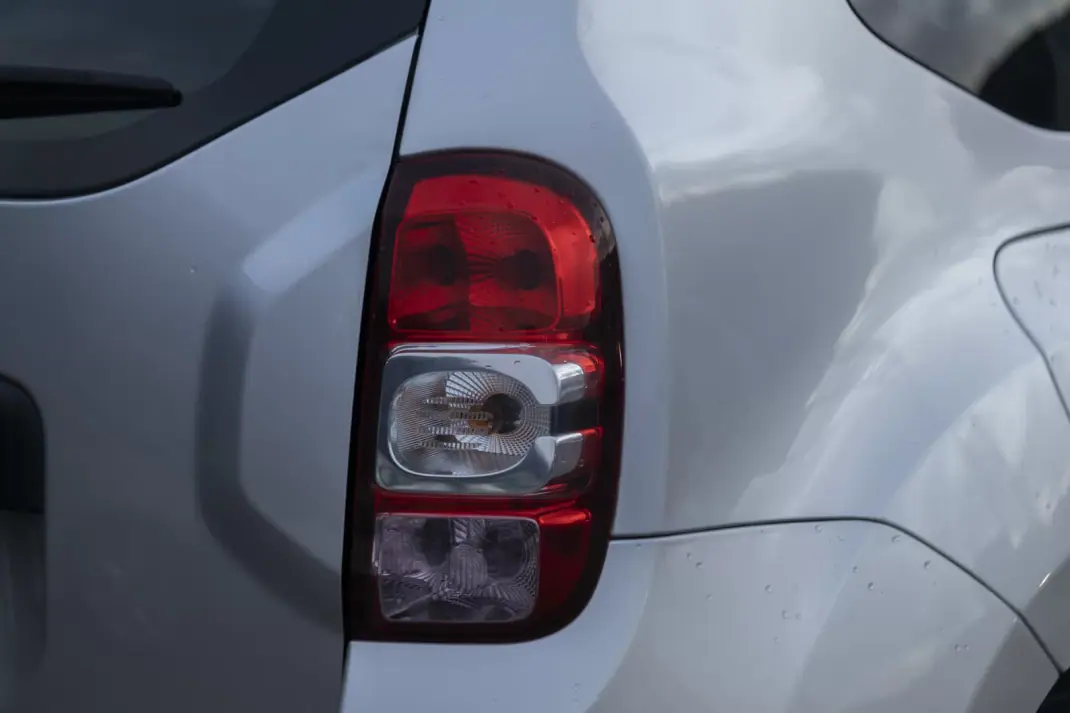 Dacia Duster 2015 - 10900 EUR, 150410 km - AUTO.MOTO.pt - 150410km - foto 33 de 33