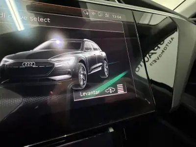 Audi e-tron 2019 - 27990 EUR, 113000 km - AUTO.MOTO.pt - 113000km - foto 12 de 35