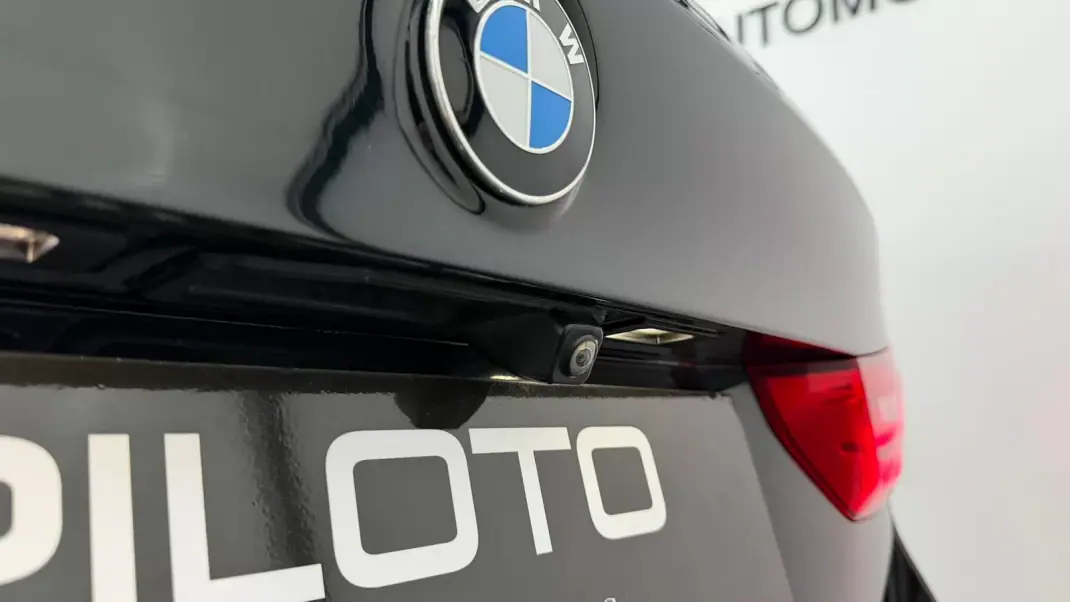 BMW 520 2017 - 23990 EUR, 262000 km - AUTO.MOTO.pt - 262000km - foto 10 de 40