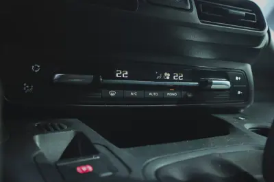 Citroën 2019 - 19880 EUR, 83120 km - AUTO.MOTO.pt - 83120km - foto 28 de 28