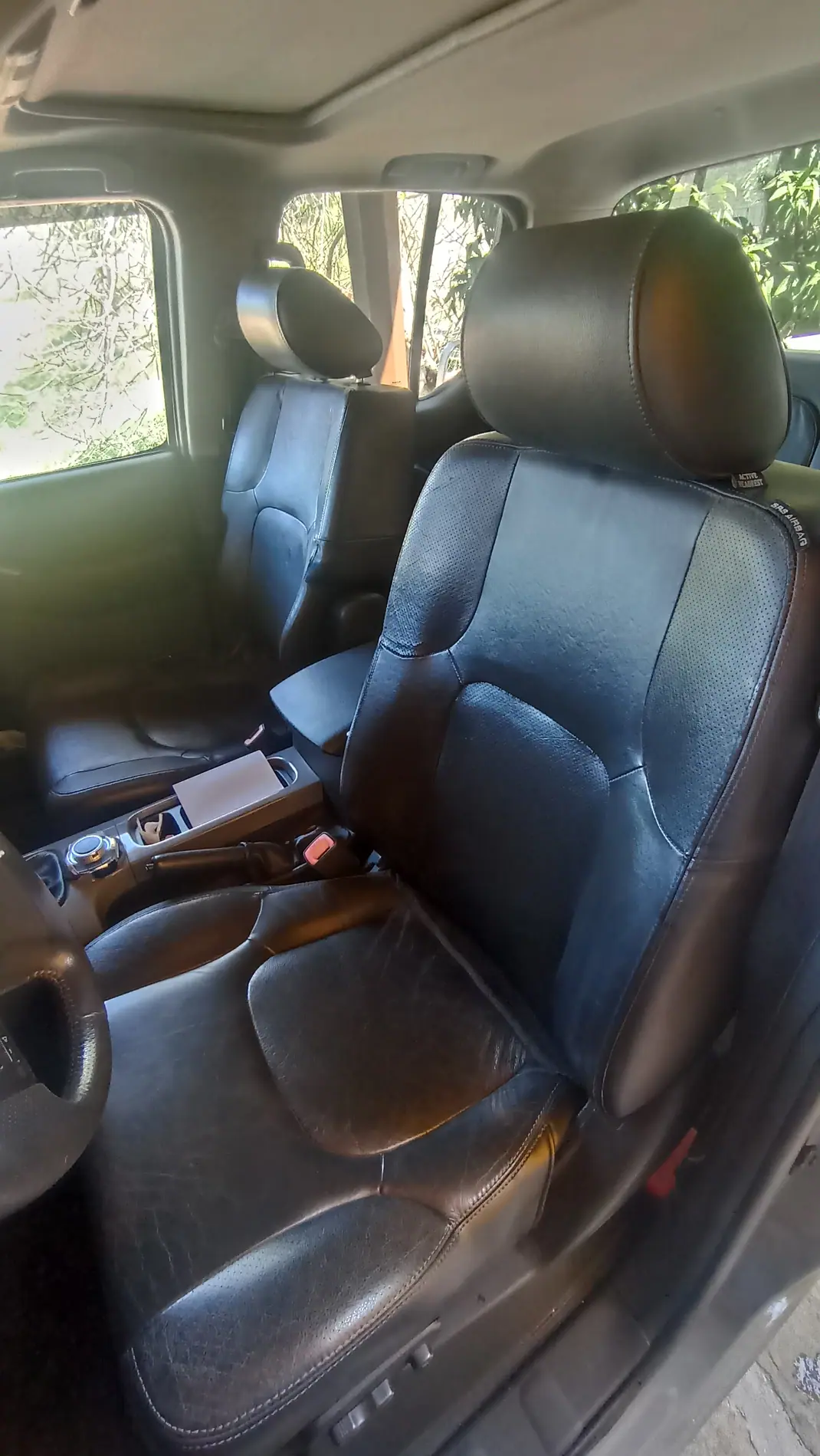 Nissan Navara 2005 - 13000 EUR, 293000 km - AUTO.MOTO.pt - 293000km - foto 12 de 14