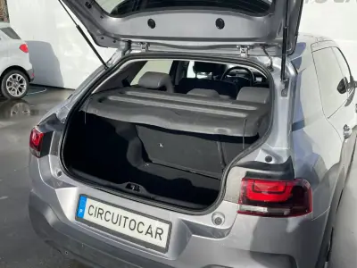 Citroën C4 Cactus 2019 - 12995 EUR, 70182 km - AUTO.MOTO.pt - 70182km - foto 17 de 37