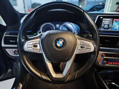 BMW 740 2018 - 30750 EUR, 246000 km - AUTO.MOTO.pt - 246000km - foto 28 de 40