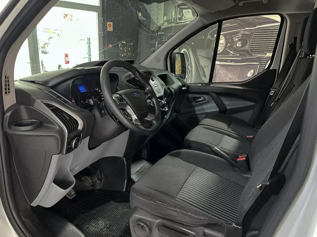 Ford 2014 - 14800 EUR, 166748 km - AUTO.MOTO.pt - 166748km - foto 6 de 18