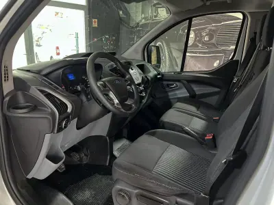 Ford 2014 - 14800 EUR, 166748 km - AUTO.MOTO.pt - 166748km - foto 6 de 18