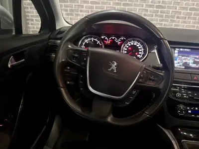 Peugeot 508 SW 2017 - 12490 EUR, 195000 km - AUTO.MOTO.pt - 195000km - foto 14 de 16